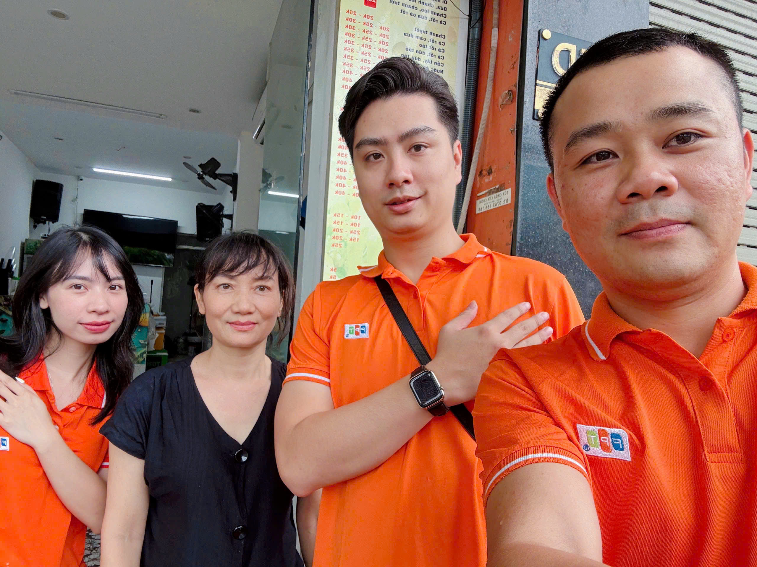 “Dạ, có em đây!” – Khi Sendo Farm Hà Nội biến ngày mưa thành ngày của gắn kết